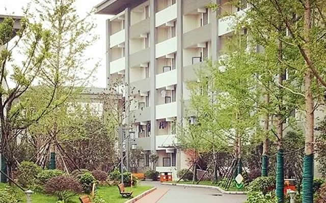 规划银发生活，在南京如何选择合适的养老院？